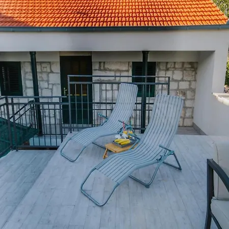 Tranquil Getaway With Pool And Garden - Three Bedroom With Pool Villa *